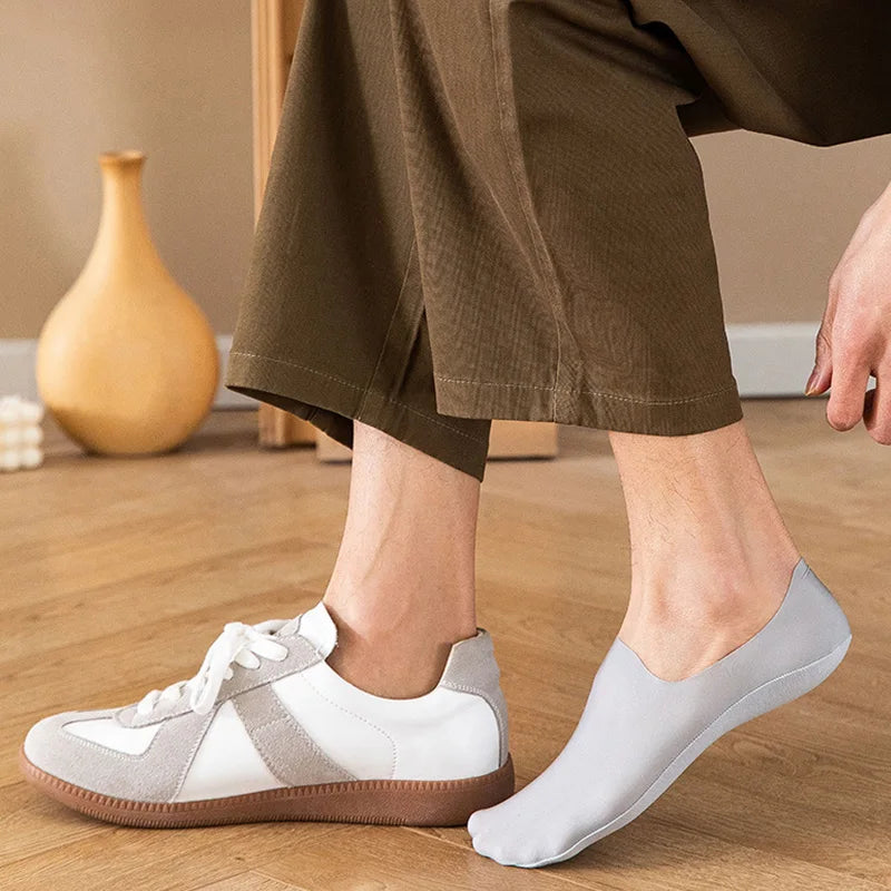 2024 New Summer Invisible Socks For Male Nylon Ice Silk Non-slip Socks No Trace Casual Breathable Sokken Classic Men's Socks