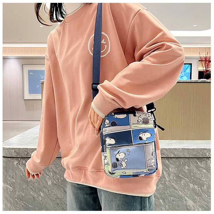 Snoopy Women Canvas Zipper Bag Preppy Style Student Tote Shoulder Messenger Bag Small Canvas Bag Satchel Travel Purse Handbag