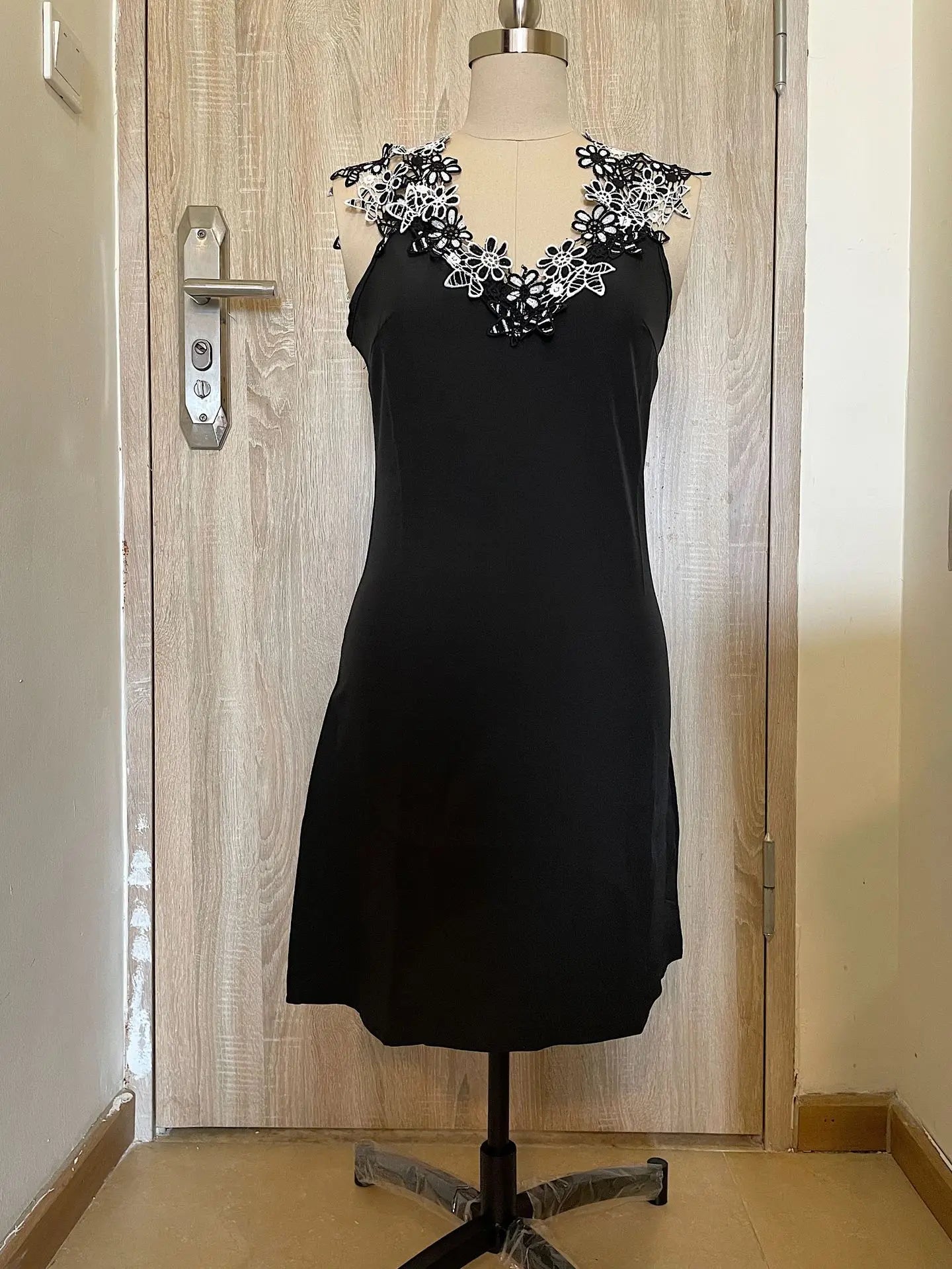 Summer Luxury Black Dress Women Flower V Neck Mini Dress Lady Birthday Party Dress Clothes