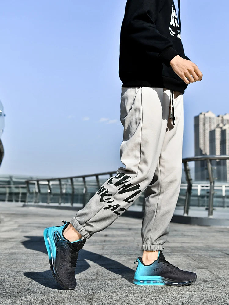 Couple Running Shoes High Quality Lightweight Sneakers Men Outdoor Breathable Gym Shoes Man Women Comfortable Lace Up Shoes