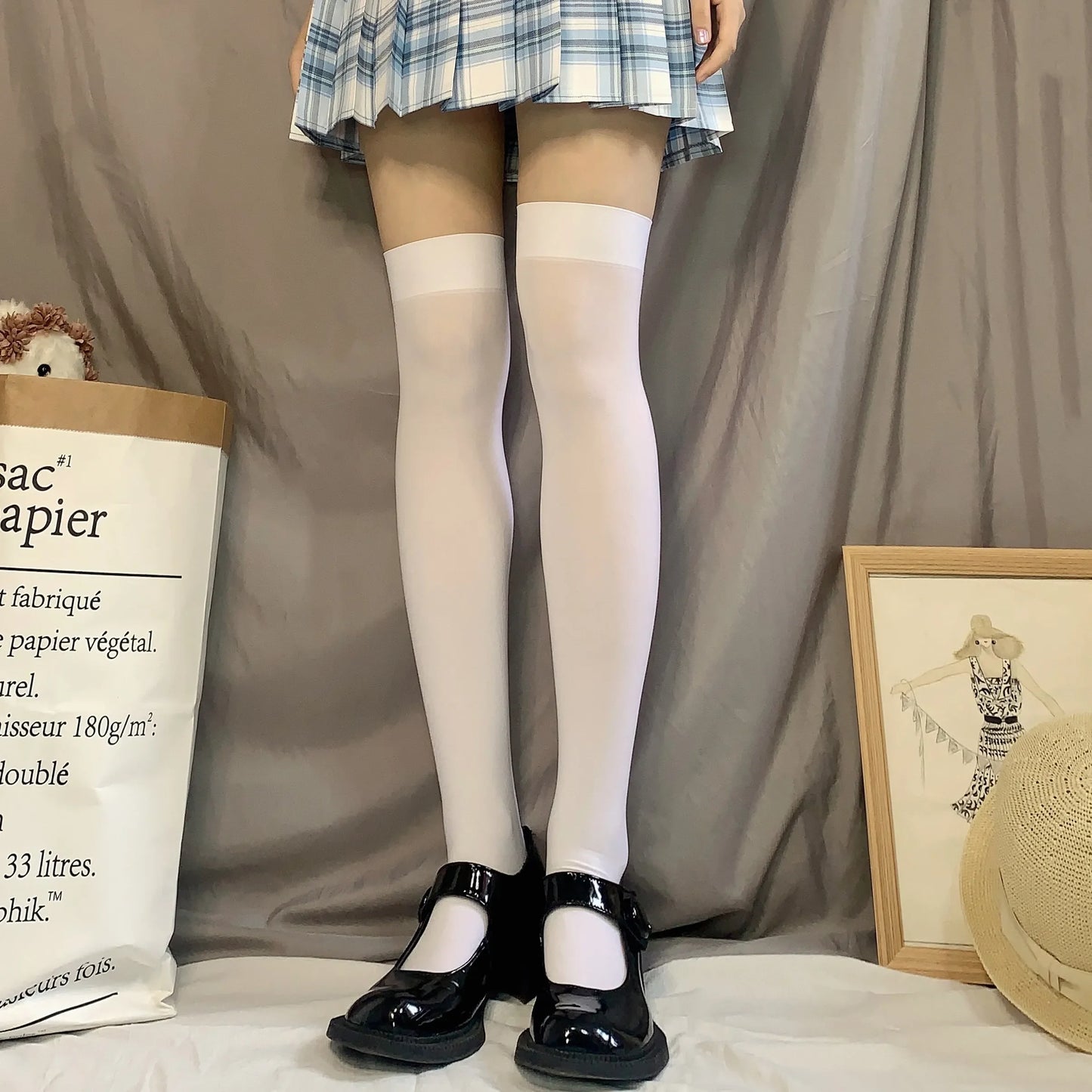 Fashion Woman Socks Cute Black White Velvet Lolita Long Socks Solid Color Knee High Socks Kawaii Cosplay JK Sexy Nylon Stockings