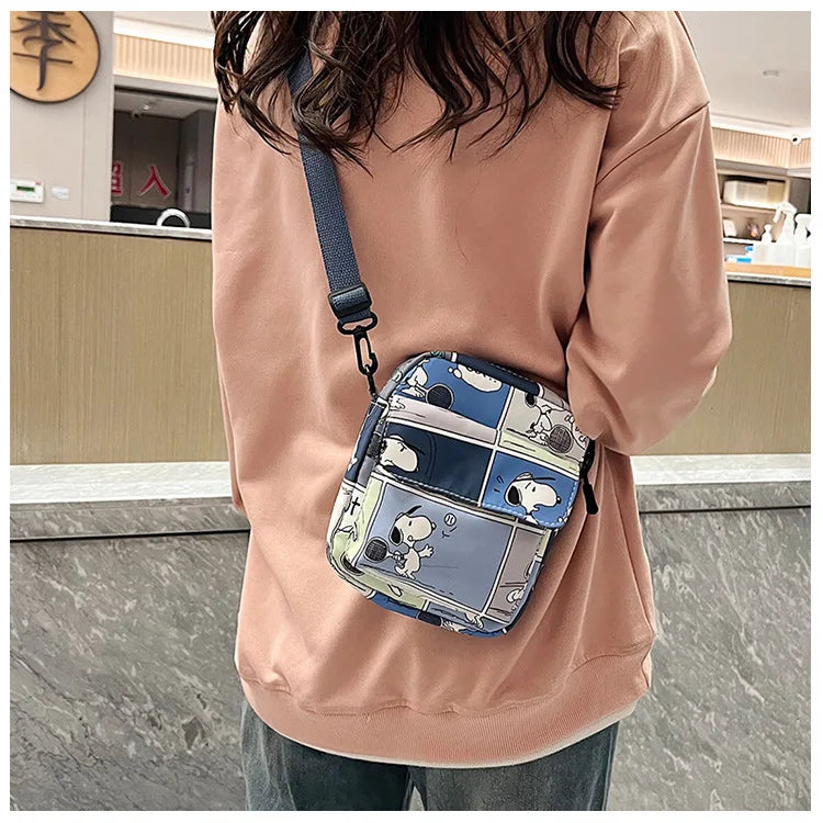 Snoopy Women Canvas Zipper Bag Preppy Style Student Tote Shoulder Messenger Bag Small Canvas Bag Satchel Travel Purse Handbag