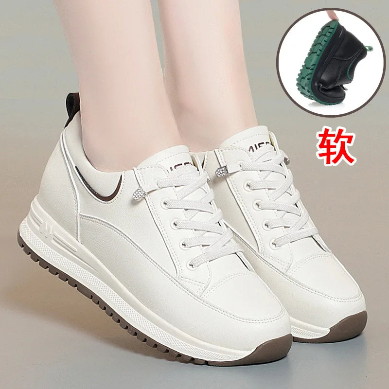 Spring Autumn Fashion Chunky Causal Women Mother Shoes Walking Comfortable Soft Leather Running Non-slip Soft Leather Sneakers