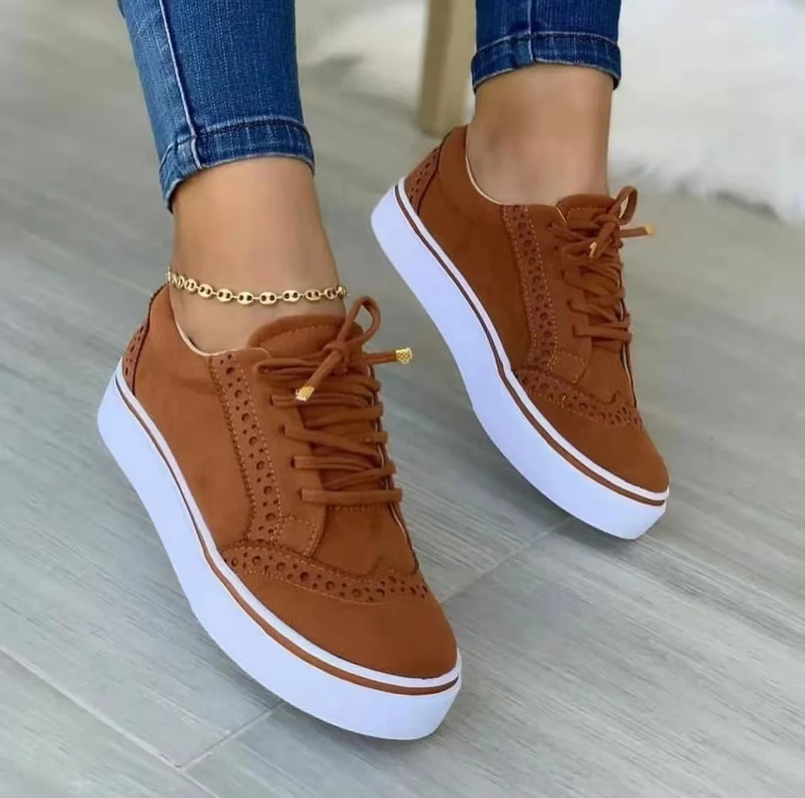 New Women's Low-top Vulcanized Round Toe Casual Flat Shoes Lace-up Walking Women Versatile Comfortable