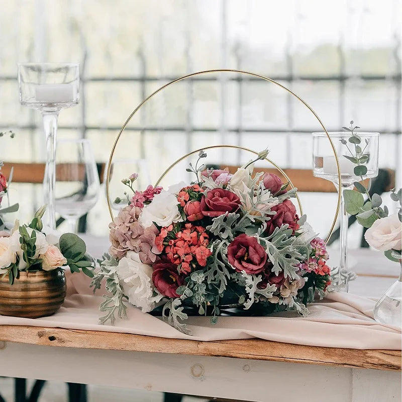 1pcs Gold Metal Flowers Hoop with Place Card Holder Wedding Table Centerpiece Decoration Christmas DIY Wreath Garland Decor