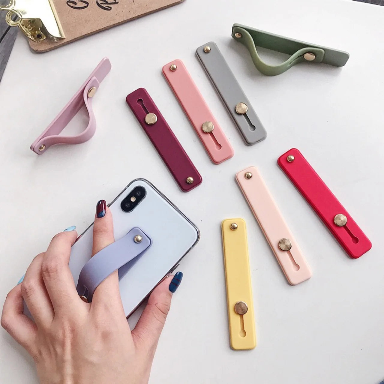 Silicone Phone Hand Band Holder TPU Leather Finger Strap Simple Push Pull Grip Stand Solid Color Bracket Cellphone Accessories