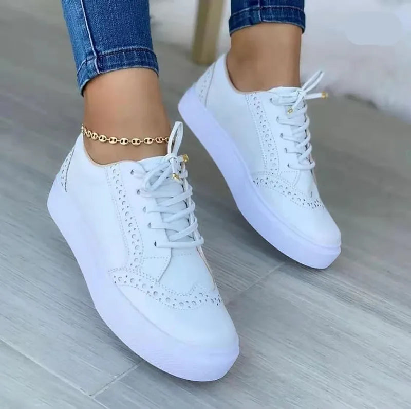 New Women's Low-top Vulcanized Round Toe Casual Flat Shoes Lace-up Walking Women Versatile Comfortable