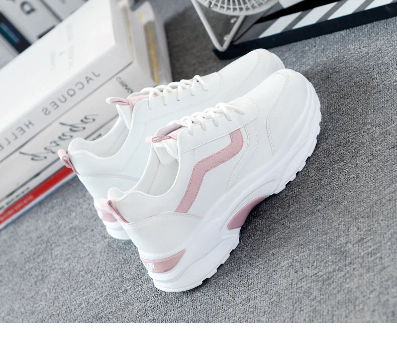 New Fashion Sneakers Women Simple Breathable Walking Mesh Flat Shoes Sneakers Women Gym Vulcanized Shoes White Female Footwear