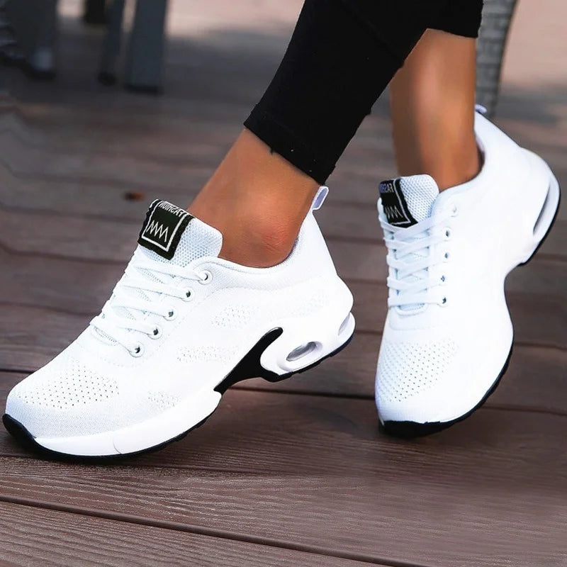 Fashion Women Lightweight Sneakers Running Shoes Outdoor Sports Shoes Breathable Mesh Comfort Running Shoes Air Cushion Lace Up