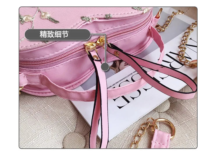 Female Sweet Lace Heart Round Handbags High Quality PU Leather Cross Body Bags for Women Small Fresh Flower Chain Shoulder Bags