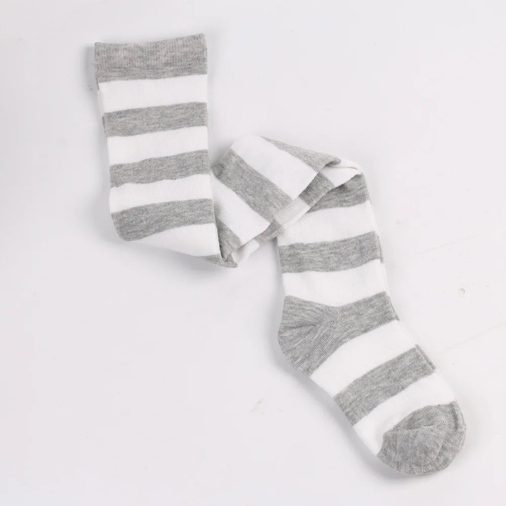 Color Striped Stockings Japanese Over Knee Socks Fashion Women Keep Warm Soks Sexy Slim Long Soks Black White Striped Hosiery