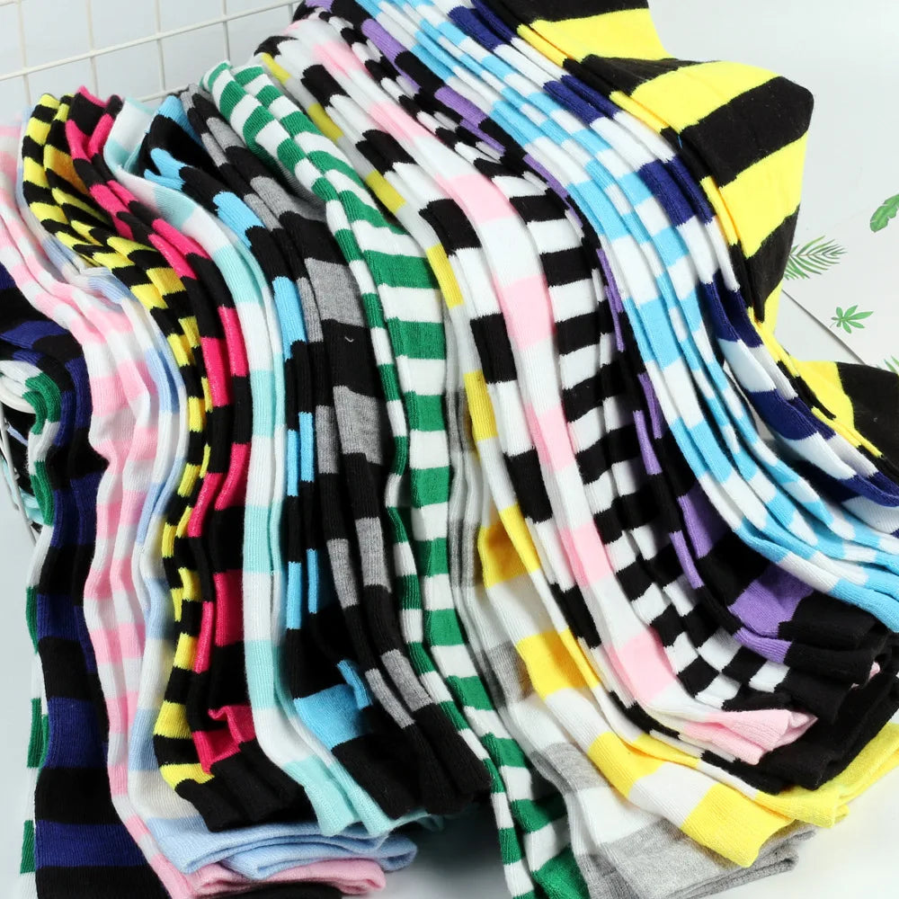 Color Striped Stockings Japanese Over Knee Socks Fashion Women Keep Warm Soks Sexy Slim Long Soks Black White Striped Hosiery