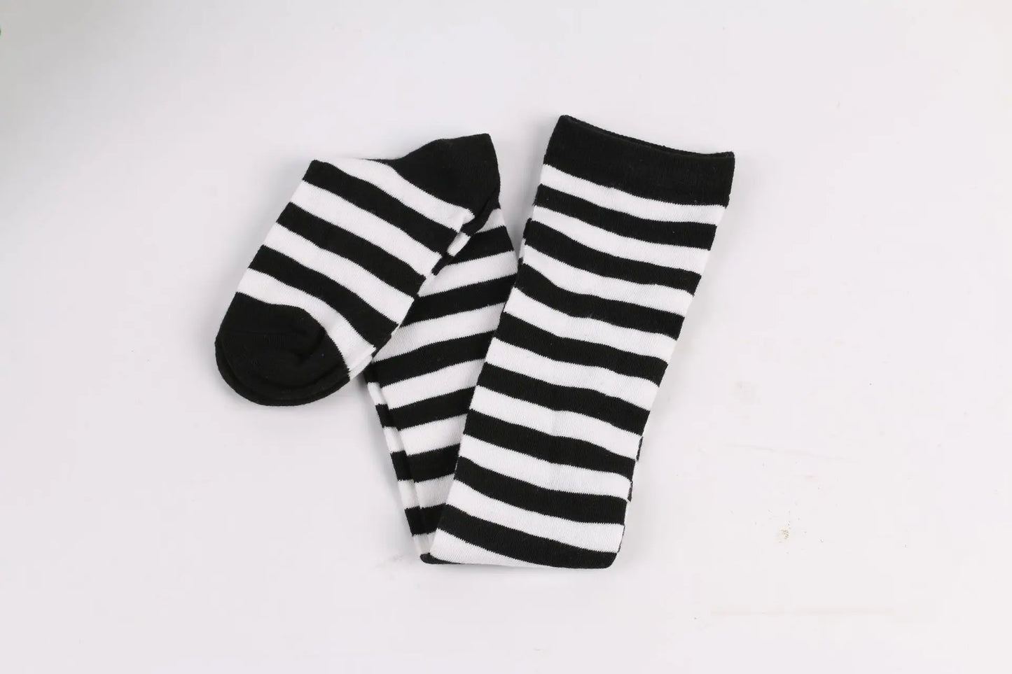 Color Striped Stockings Japanese Over Knee Socks Fashion Women Keep Warm Soks Sexy Slim Long Soks Black White Striped Hosiery
